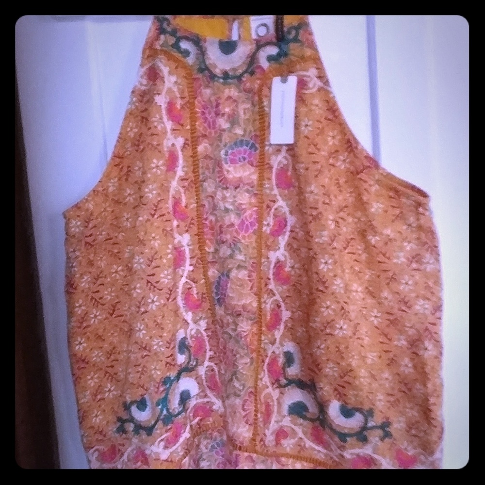 NWT anthropology Akemi+ Kim top